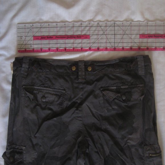 Polo Jeans Company - Ralph Lauren - Women's Camo Pants - sz 10 - Picture 8 of 8